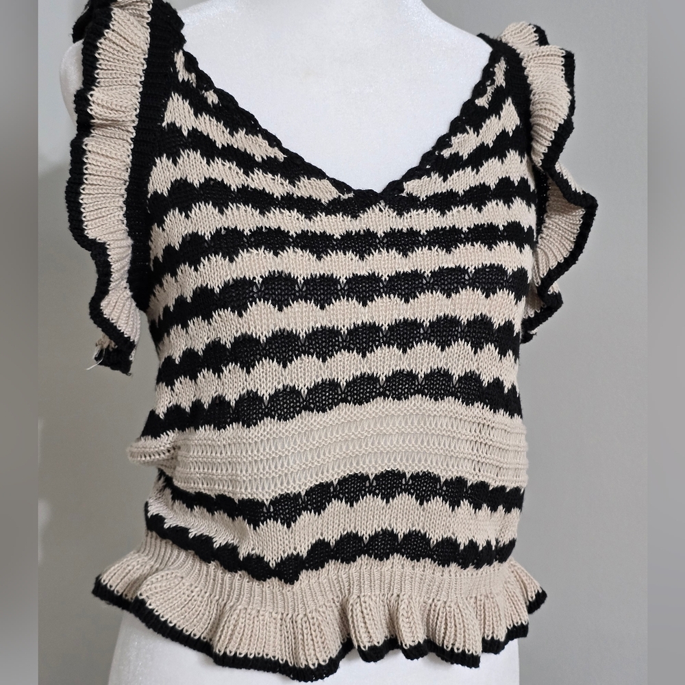 Solitaire Knit Top NWT Women's Size Small